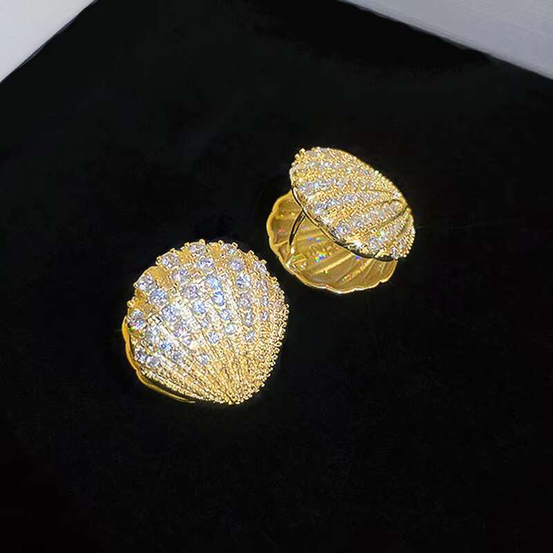 Luxury Shell Shaped Design Full Paved Cubic Zirconia Earrings for Wedding Creative Gold Plated Hoop Earrings Women Bridal