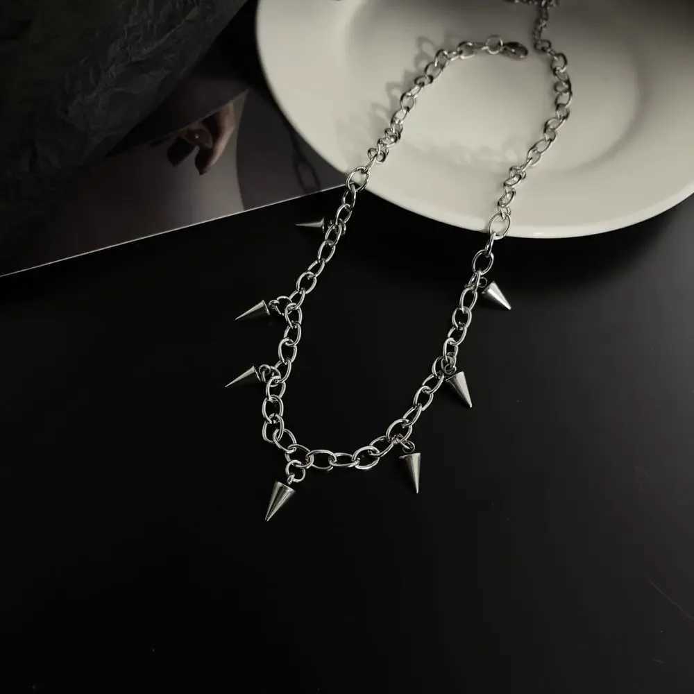 Men Punk Style Rivet Tassel Necklace Women Fashion Geometric Titanium Steel Hip Hop Chain Necklace Jewelry W250712
