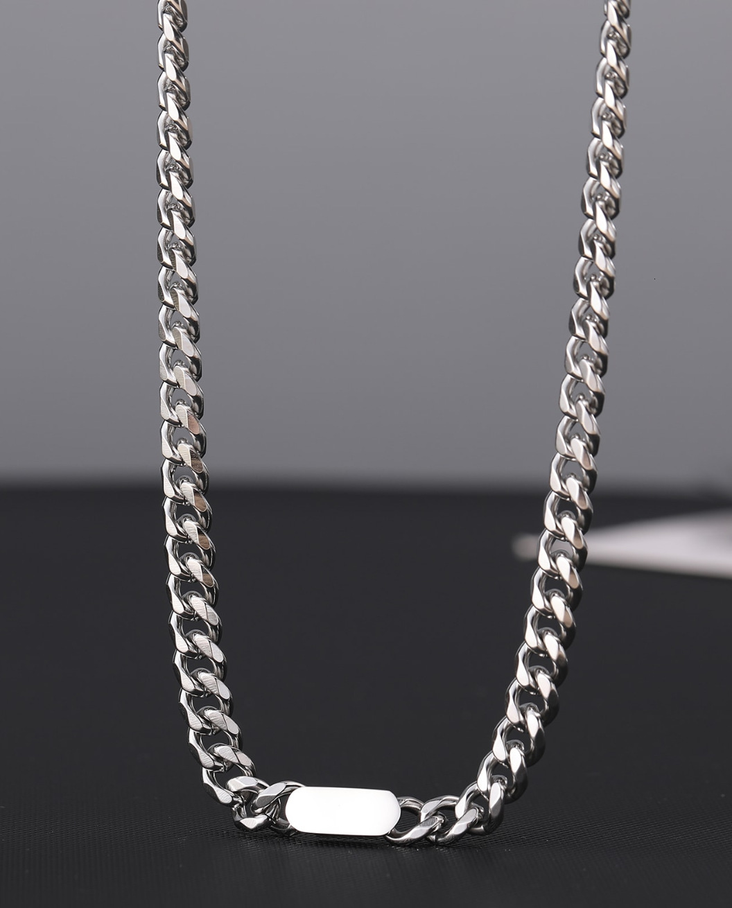 Luxury Jewelry Designer Jewelry Titanium Steel Smooth Necklace Men Trendy Hip Hop Versatile Personality Simple Women Japanese Korean Light Luxury Acce