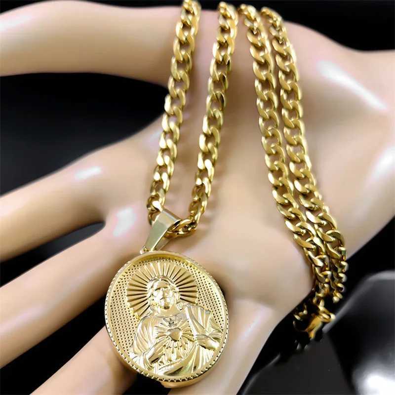 2024 New Stainless Steel Necklace Fashion Circular 3D Relief Pattern Pendant Titanium Steel Match Men and Women W250712