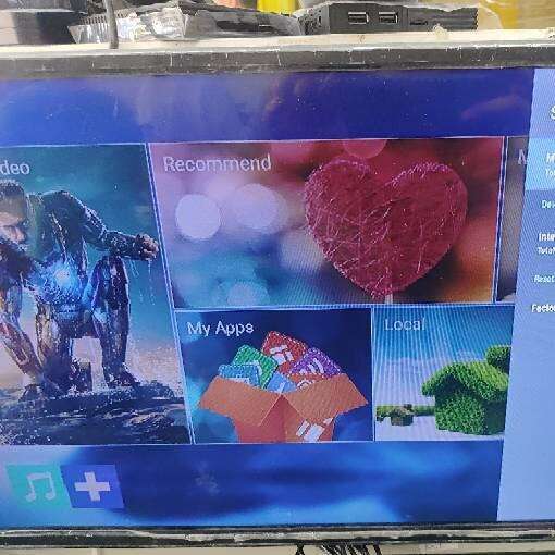 Android Smart Television Device: Elegant Design from Renowned Maker MXPRO Series