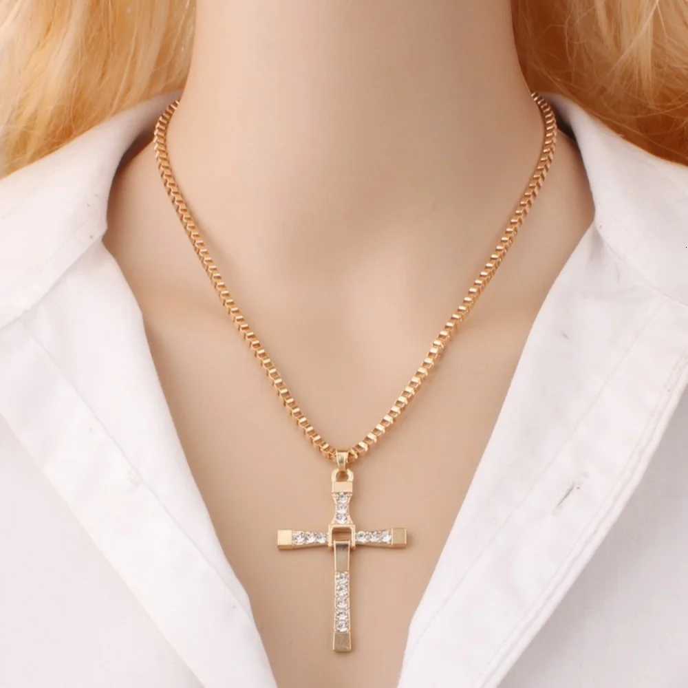 ic Rhinestone Silver Color Pendant Men Crystal Jesus Cross Necklace Activity Ma Gift Jewelry Wholesale Dropship W250712