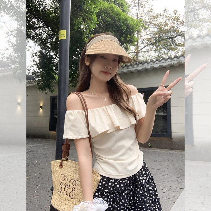 New women's top with a split back and exposed waist short sleeved design, slim fit shoulder round neck women's top designer T-shirt