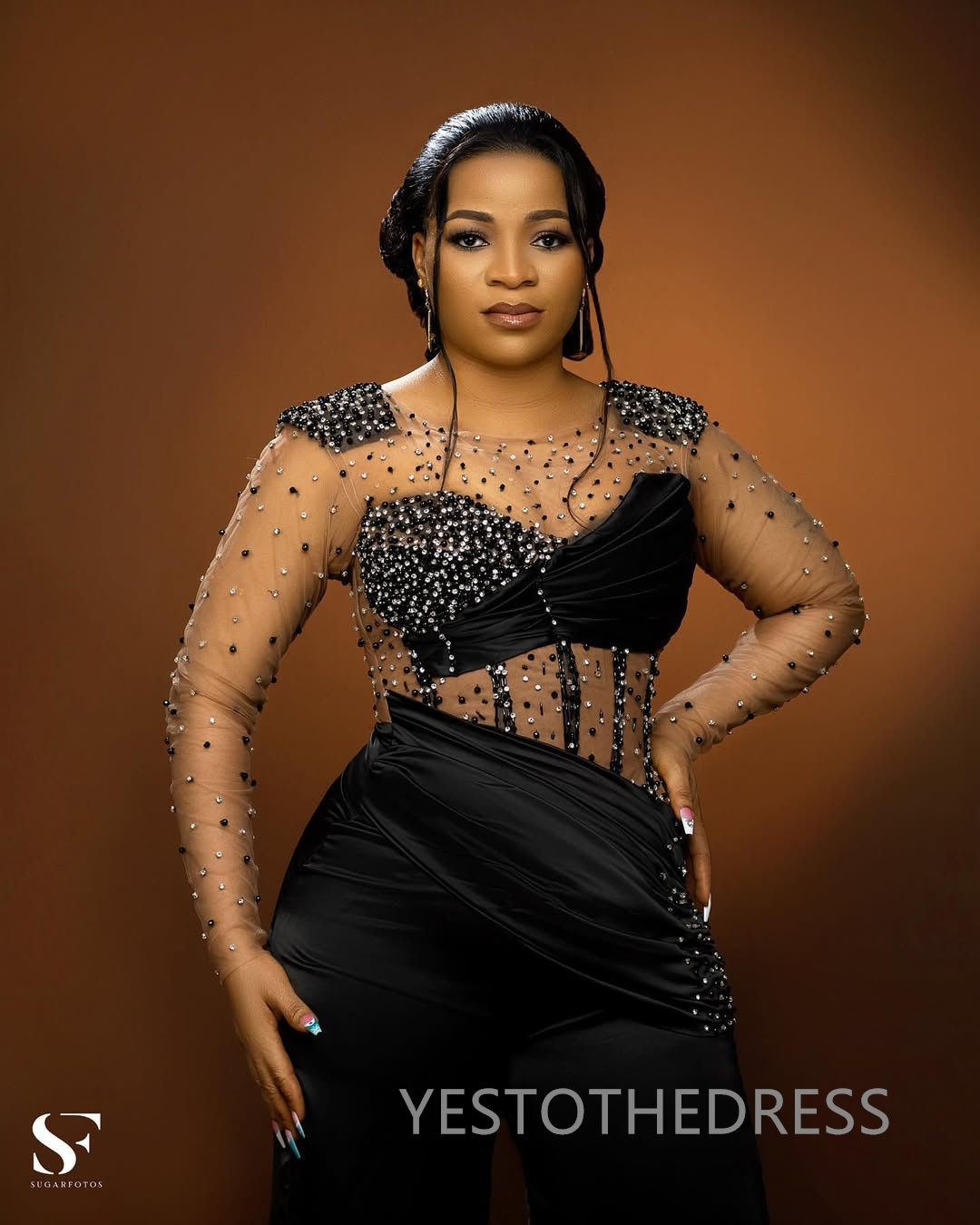 2025 Plus Size One-Piece Black Jumpsuits Prom Dresses for Black Women Sheer Neck Long Sleeves Pearls Birthday Party Dress Second Reception Gown Engage