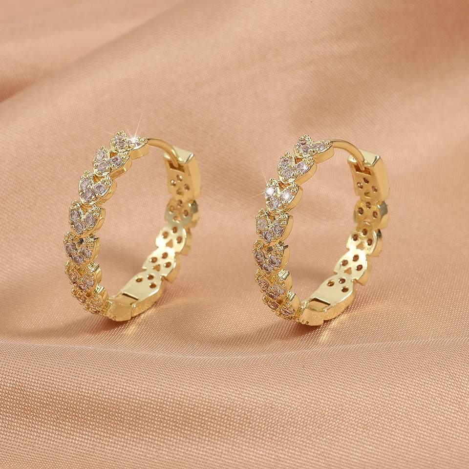 Vintage Hip Hop Round Hoop Earrings for Men Crystal Cubic Zirconia Fashion Versatile Male Jewelry Trend Circle Earring Gift 250708