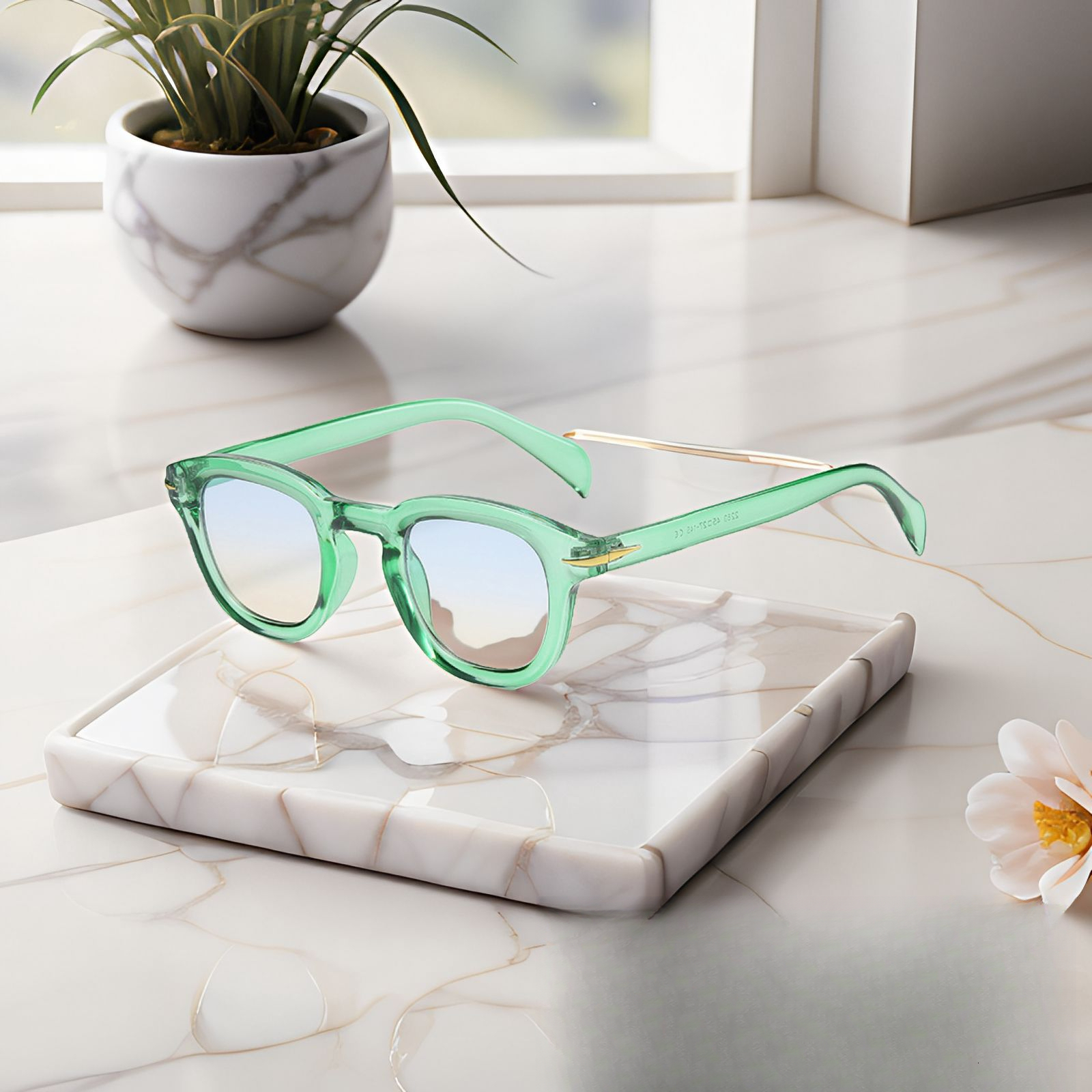 The Designer's Luxurious Glasses With Fashionable Square Frames Are Suitable For Both Men And Women. They Are Classic And Retro Glasses With A Fa