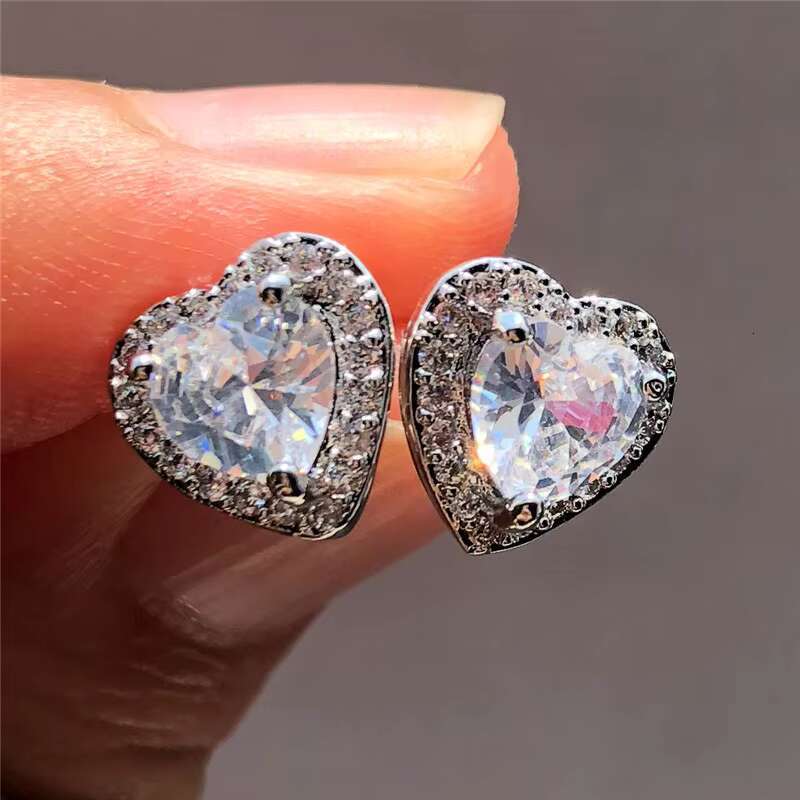 7 Colors Crystal Rainbow Gradient Zirconia Vintage Fashion Earrings Wedding Heart Stud Earring for Women