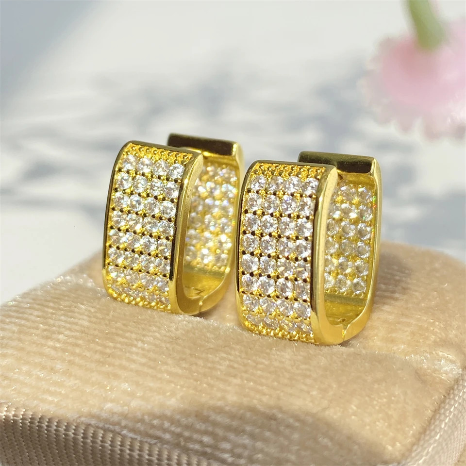 Vintage Hip Hop Round Hoop Earrings for Men Crystal Cubic Zirconia Fashion Versatile Male Jewelry Trend Circle Earring Gift 250708