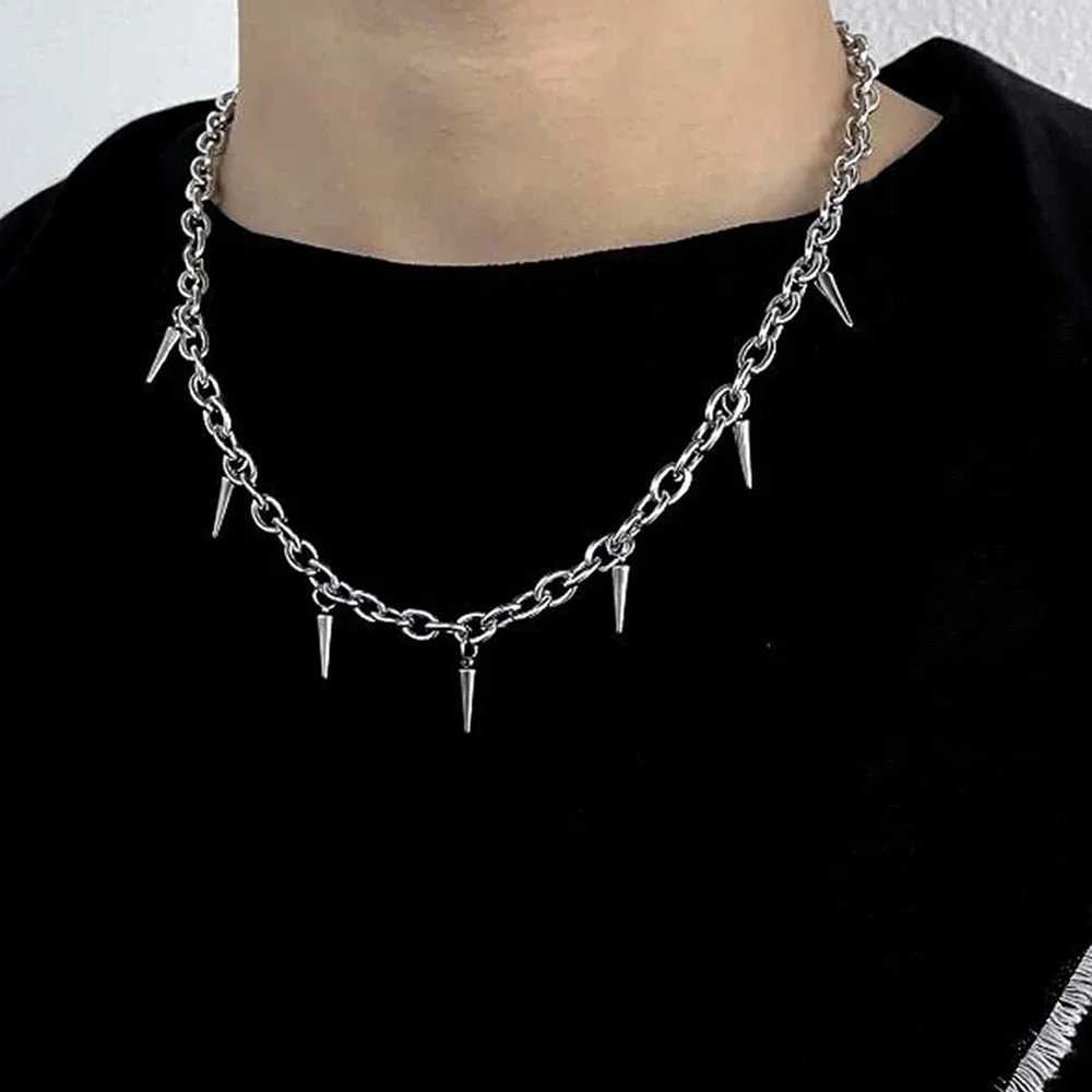 Men Punk Style Rivet Tassel Necklace Women Fashion Geometric Titanium Steel Hip Hop Chain Necklace Jewelry W250712