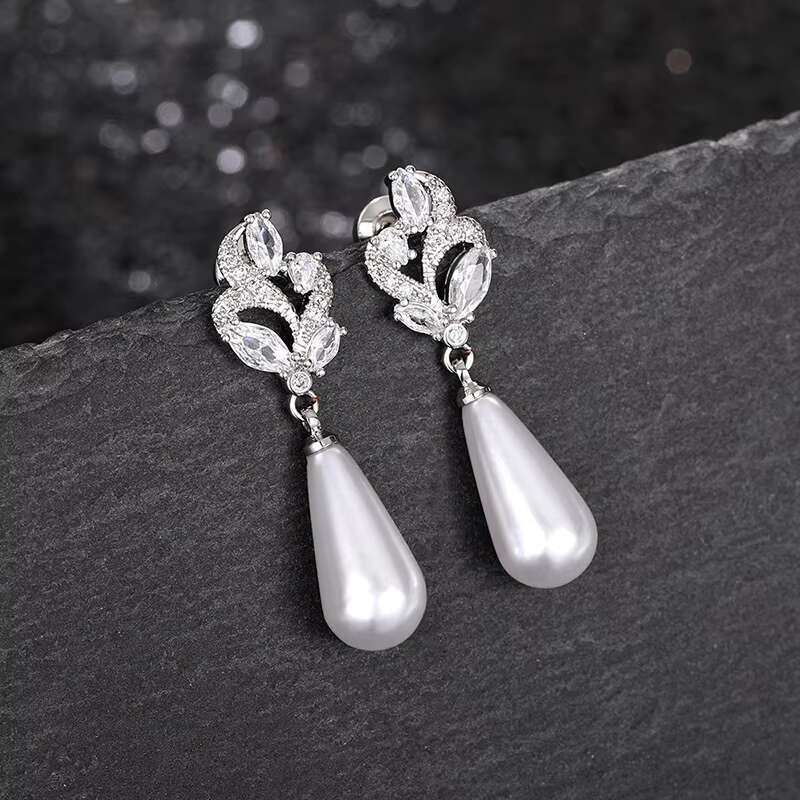 Simple Womens Waterdrop Imitated Pearl Cubic Zirconia Earrings for Wedding Fashion Party Drop Earrings Bridal