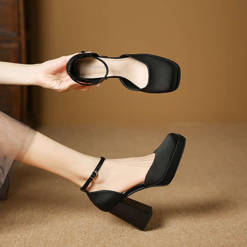 3359-1 Elegant Goddess Style Waterproof Platform Square Toe Hollow High Heels Women New Fashion One Strap Chunky Heel Single Shoes