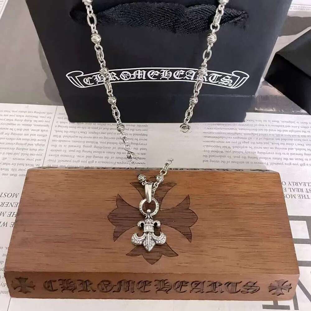 chrome necklace Designer Pendant Chrome Necklaces Cross New Vintage Pendant Cross Crome Chain Couples Black Chain White Diamonds Chrme Jewelry cross necklace 8ca