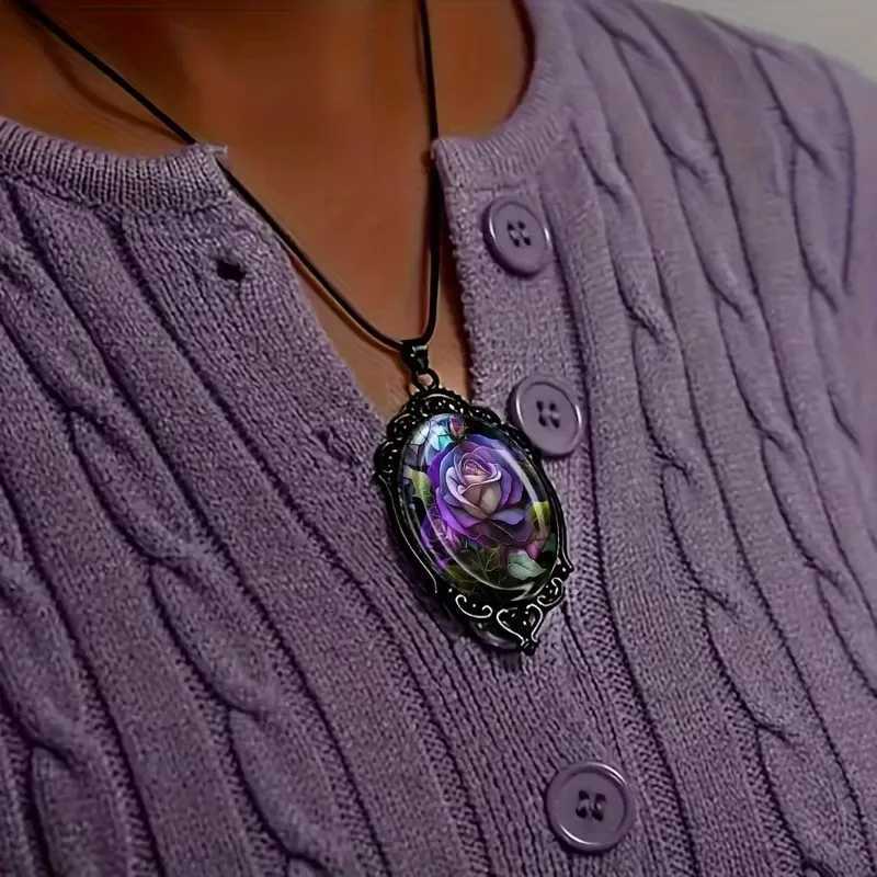 1pc Chic Black Floral Pendant Necklace - with Elegant Fe - Ideal for Romantic Gifts Special Occasions in A Niche Style W250712