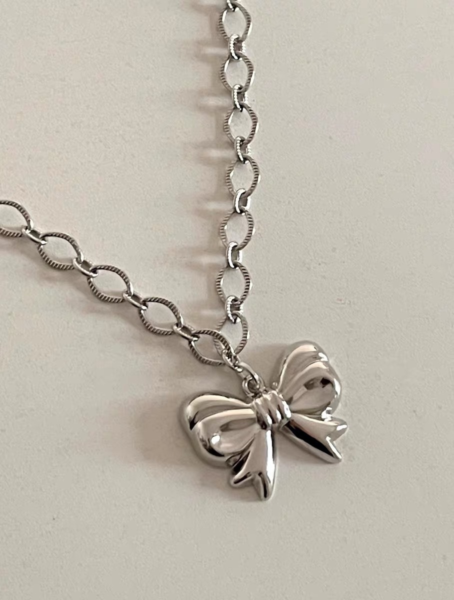 Luxury Jewelry Designer Jewelry Korean INS Style Bow Necklace Retro Niche Design Simple Versatile Y2K Hot Girl Sweet Cool Collarbone Chain Trend