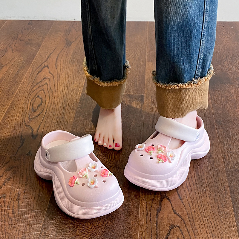 Cute Thick-soled Clogs for Women Suitable for Outdoor Wear new Style Beach Anti-slip Toe-covered Slippers for Women in Summer
