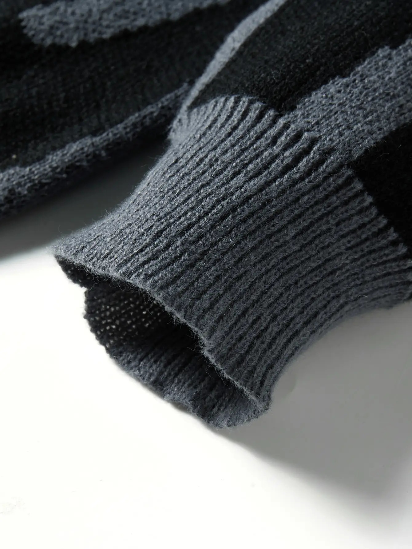 Autumn Winter Irregular Jacquard Pattern Pullover Sweater Casual Round Neck Contrast Color Knitted Mens Pullover 250708