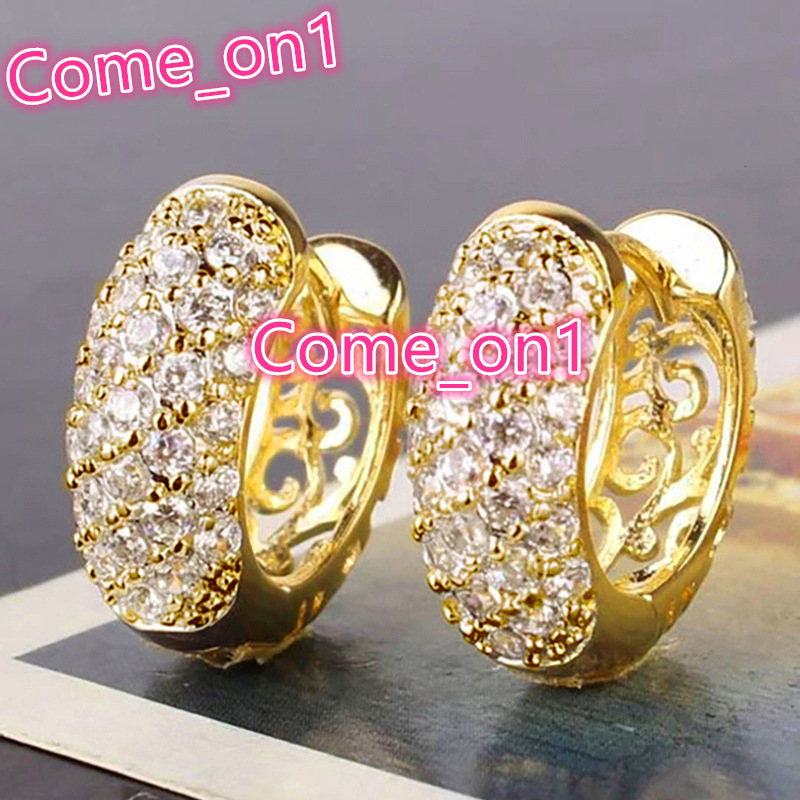 Fashion Hollow Pattern Temperament Cubic Zirconia Gold Plating Earrings Women Wedding Fashion Jewelry Hoop Stud Earrings