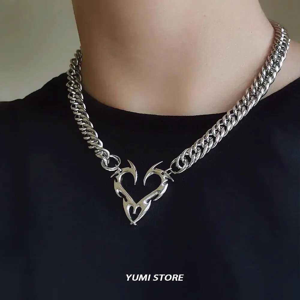 Hip Hop Thorn Choker Necklace For Men Titanium Steel Chain Pendant Necklace Unisex Jewelry Street Accessories Wholesale W250714