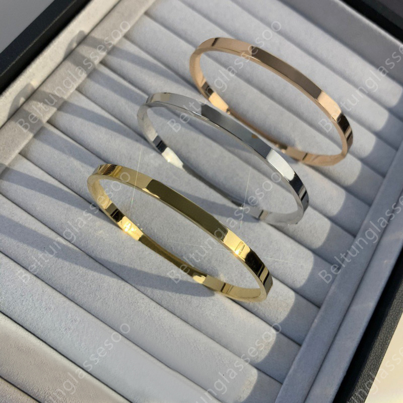 Thin Designer Bracelet Womens without Diamonds Top Quality 18k Gold Plated Luxury Screw Bracelet High-end Gold Silver Rose Gold Bangle with Box Packing