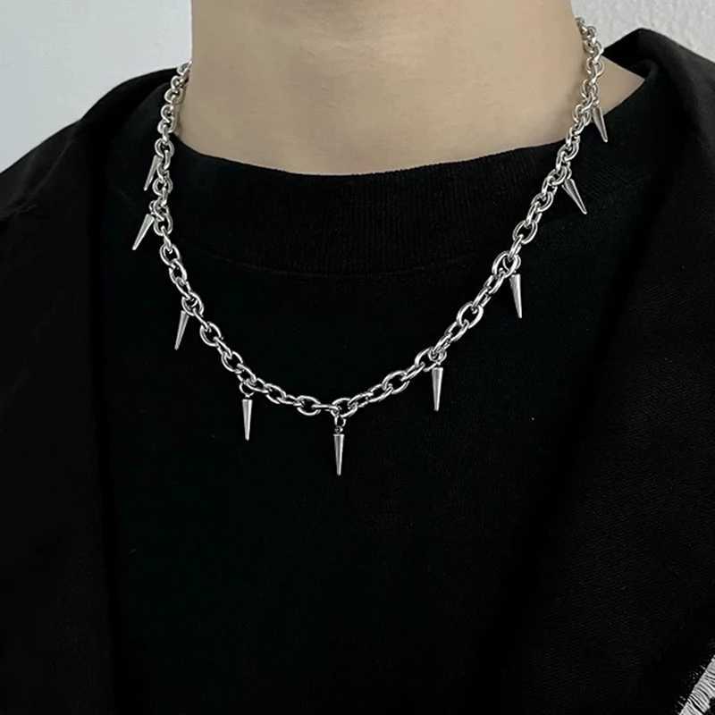 Stainless Steel Punk Aesthetic Stud Necklace Men Choker Cool Hip Hop Wen Rivet Pendant Necklace Gothic Jewelry Gifts W250714