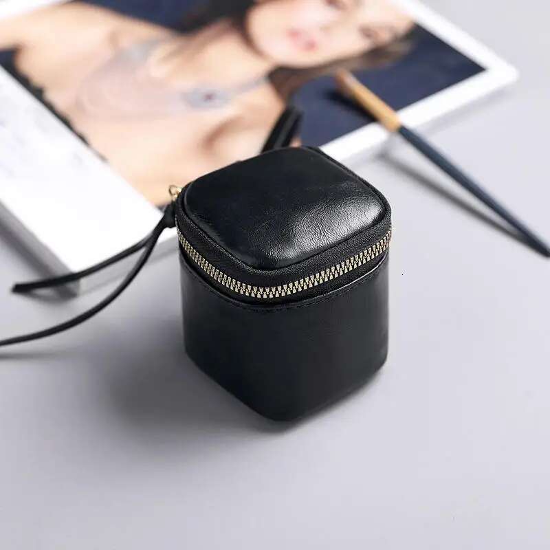 Fashion Small Square Coin Purse High Quality Retro Leather Lipstick Storage Cosmetic Case Women Mini Zipper Wallet Bag Pendant