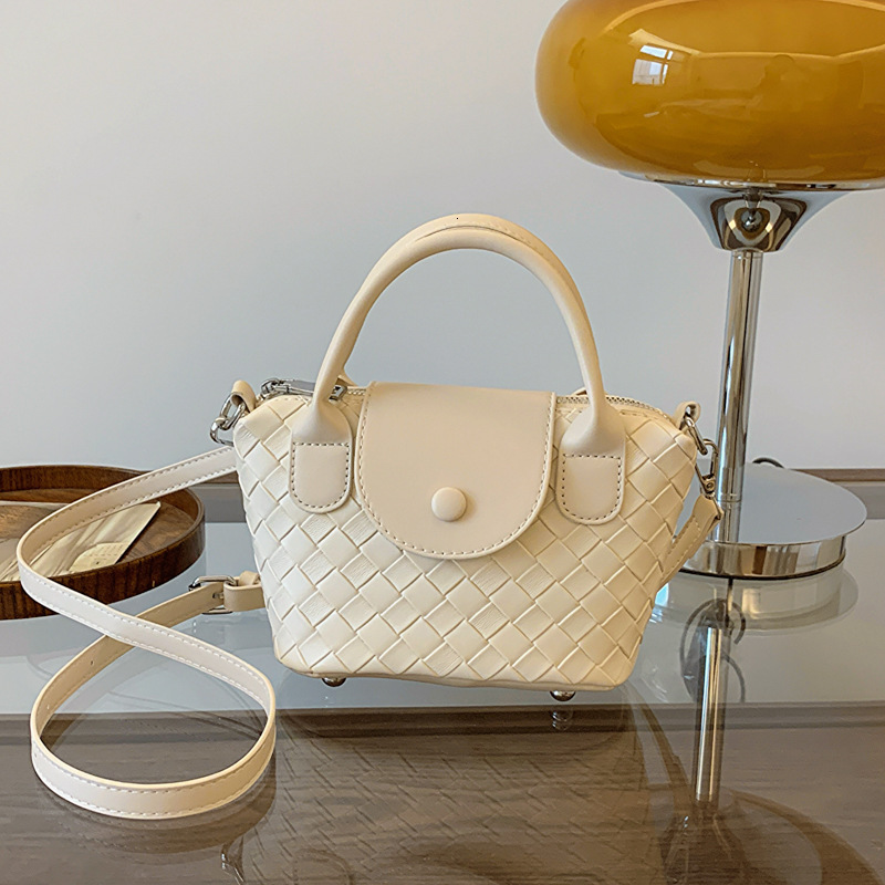 Luxury Brand Designer Bag Early Autumn New Imitation Woven Women's Bag Dumpling Bag High-Quality Texture Handbag Versatile Shoulder Crossbody Bag