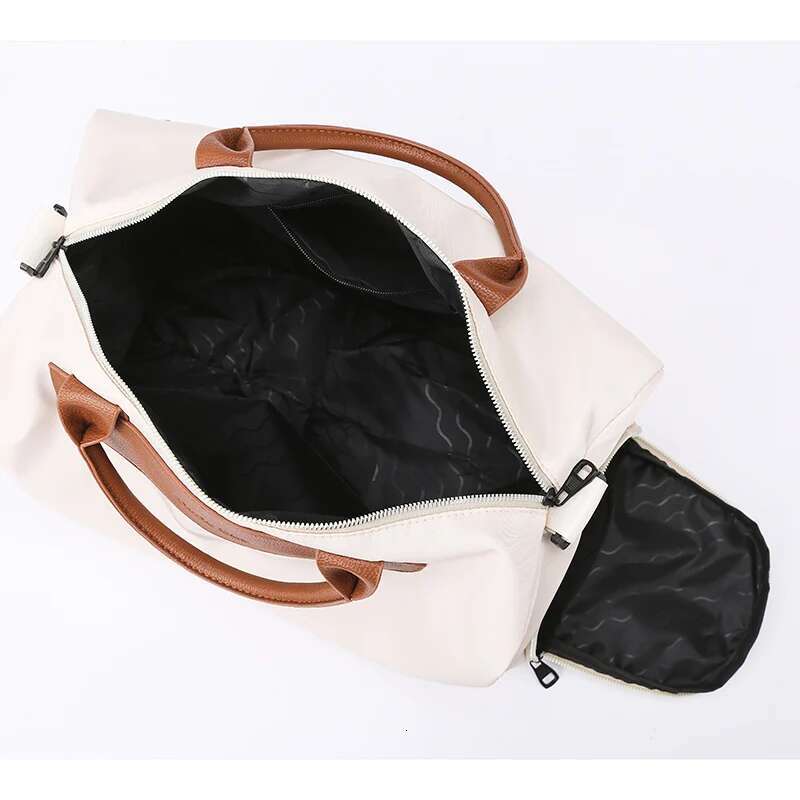 Large Capacity Duffel Bag-Lightweight Design,Sports Gym Multiple Pockets,Portable Weekend Travel Bag,Sports Gear Bag