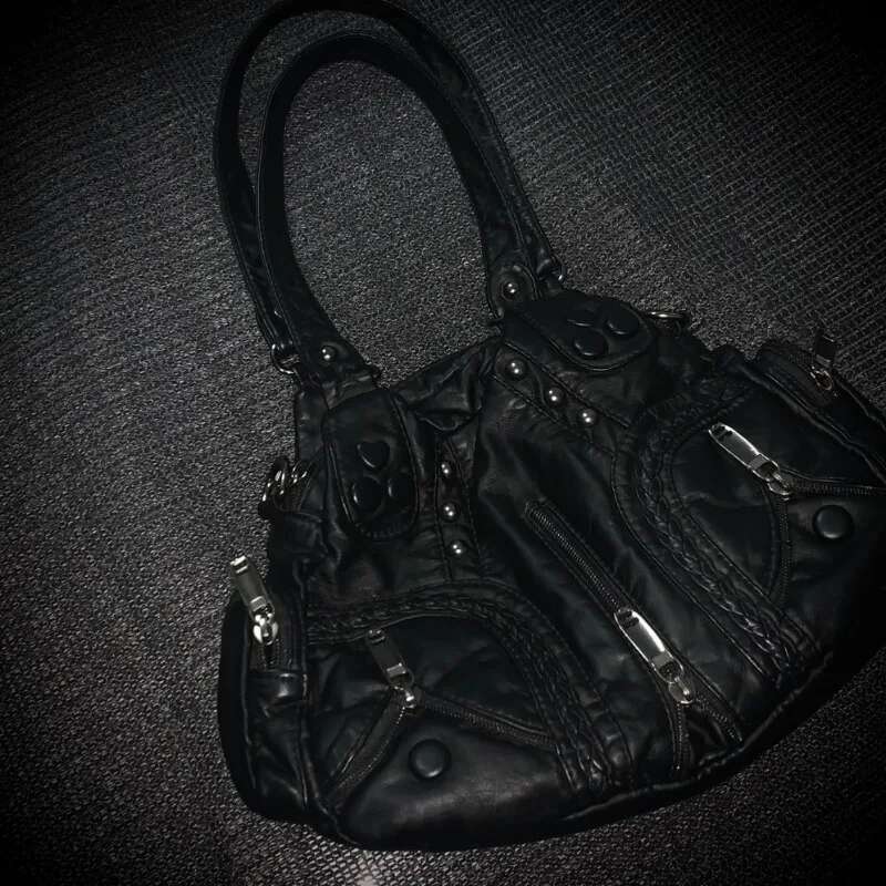 Black Y2k Women Shoulder Vintage Punk Goth Fashion Designer Pu Leather Tote Bag Large Capacity Rivet Motorcycle Handbag