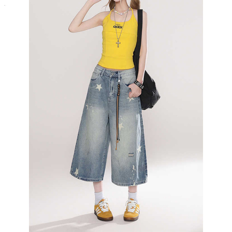 2025 Summer new women's pants women's denim shorts new retro star print loose fit popular cropped pants new designer pants