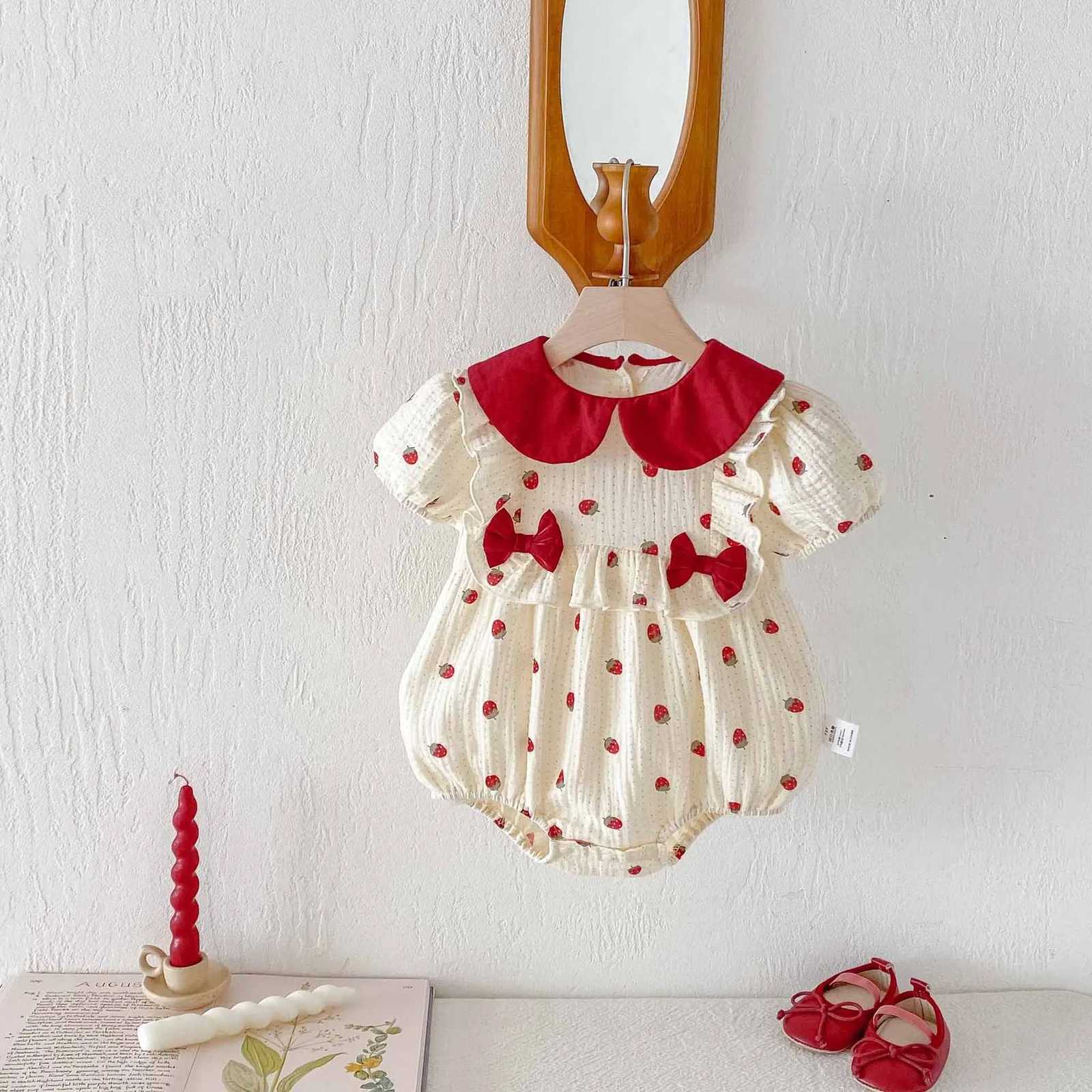 Summer Baby Girls Clothes Full Of Strawberry Print Baby Bodysuit Infant One Piece Baby Birthday Clothes Z250712