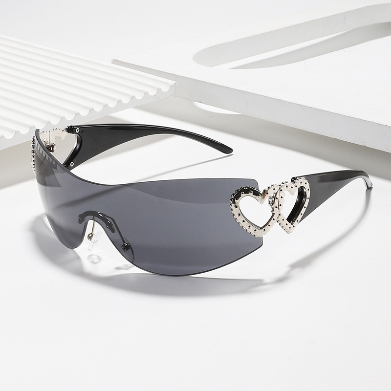 Designer's luxury glasses Fashion New Style Rhinestone One-Piece Unisex European and American Sunglasses Hot Girl Same Style Y2K Sunshade Heart S
