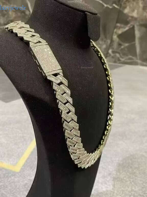 18mm Hip-hop Popular Past Test Dia Mens Necklace Sier VVS Moissanite Cuban Chain