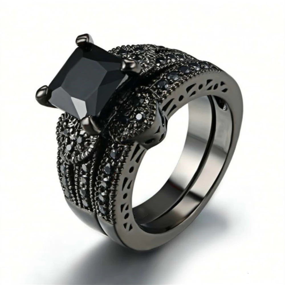 Gorgeous Black Full Zircon Couple Ring Fashion Mens Stainless Steel Elegant Womens Heartshaped 2pcs Wedding Jewelry Gift 250704