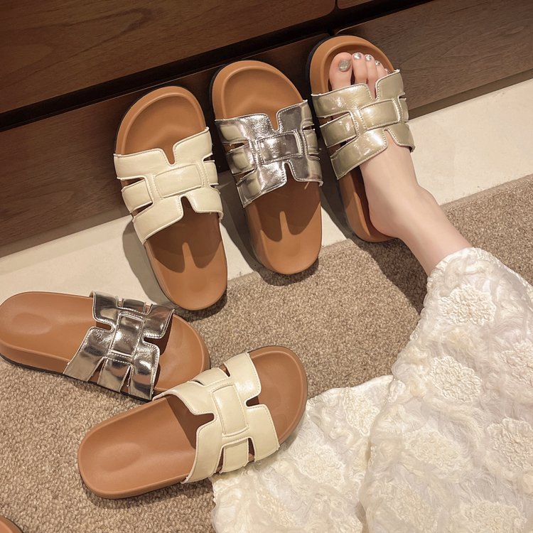 Women's 2025 New Summer Soft - soled Thick - soled and Stylish Beach Sandals for Outdoor Wear French - style Round - toed Braided Slide Sandals f