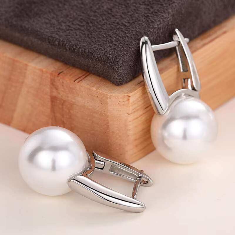 Simple Elegant Simulate Pearl Earrings for Women Metal Silver Color Fashion Versatile Ladys Ear New Fashion Ear Jewelry