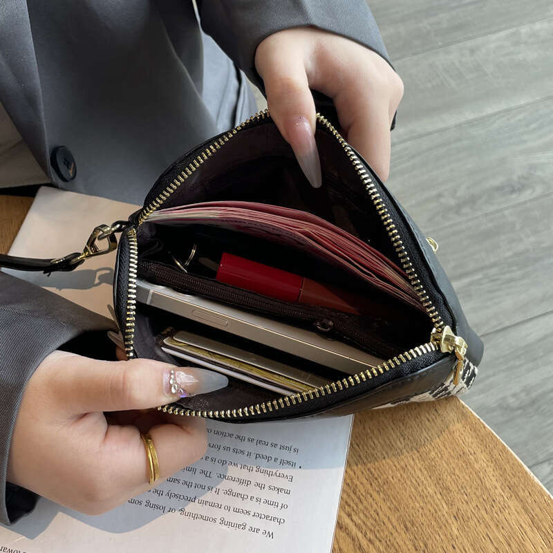 Handheld Canvas Elegant for Women Small Coin Purse Clutch Bag Can Hold Phone Fashionable New Exquisite