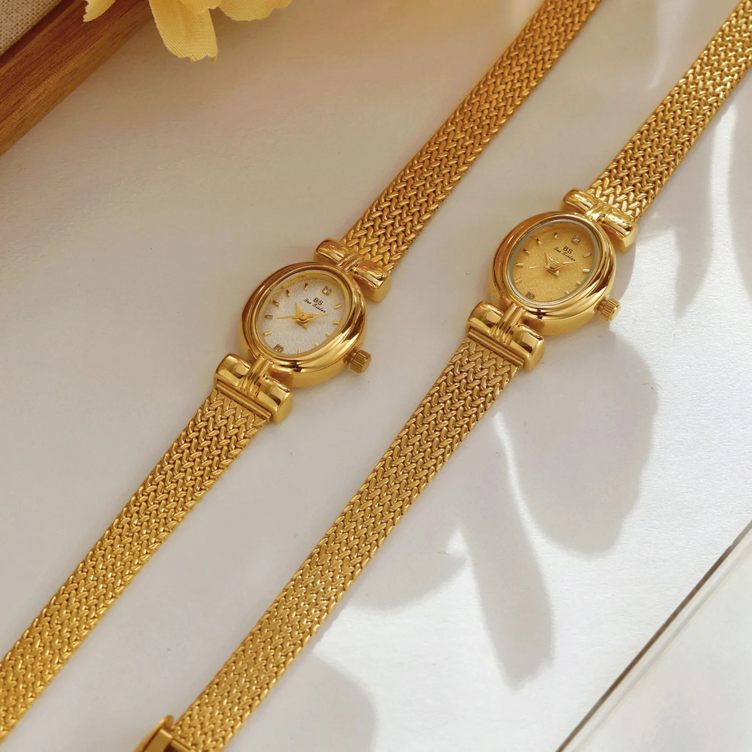 Womens Watches Oval Quartz Watch Gifts For Women Vintage Elegant Waterproof Golden Wheat Bracelet Wristwatch 250712