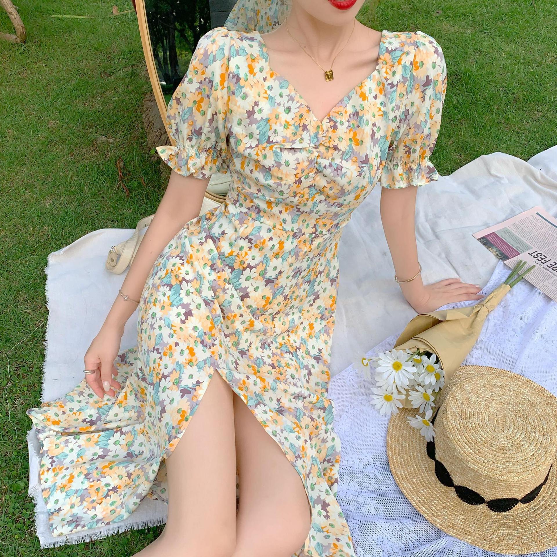 Summer clothing new women's skirt new fashion French bellflower elegant fluffy sleeves V-neck flower dress A-line skirt new luxury designer women
