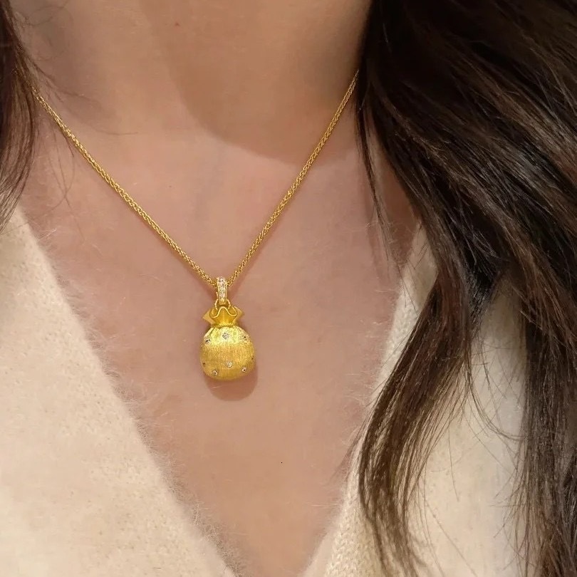Luxury Jewelry Designer Jewelry Ancient Gold-plated Diamond-inlaid Brushed Small Lucky Bag Pendant Necklace For Women New Chinese Style Light Luxury F