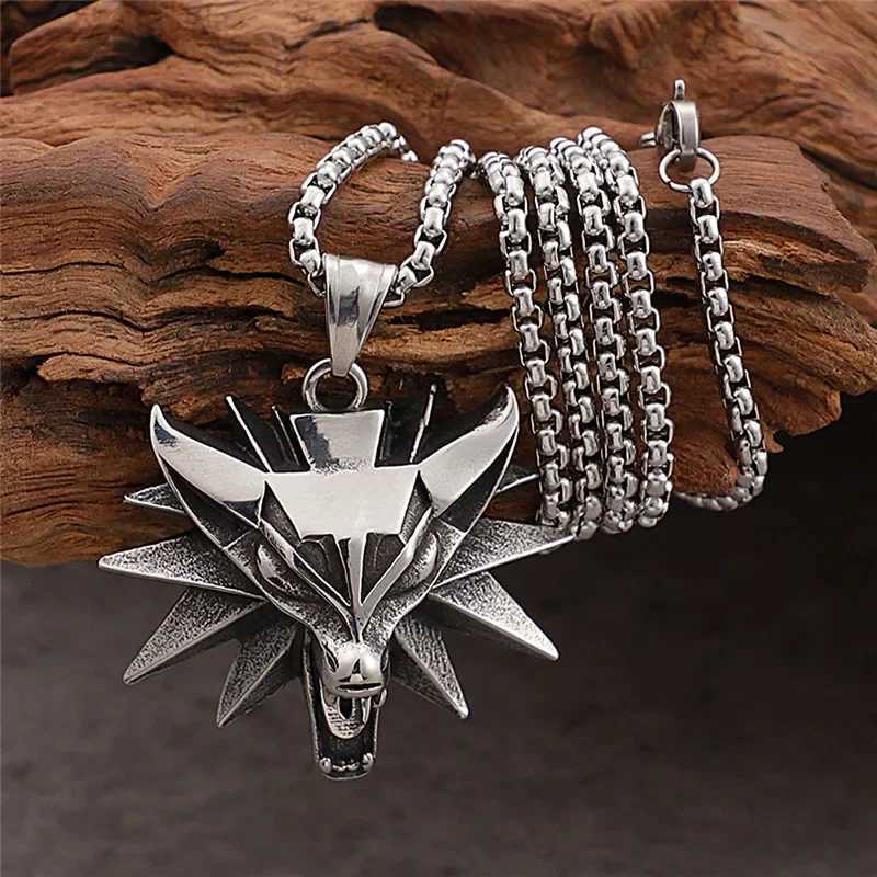 Vintage Punk Wolf Pendant Necklace For Men Punk Hip Hop Jewelry Geralt of Rivia Slavic Viking Necklace Dropship W250712