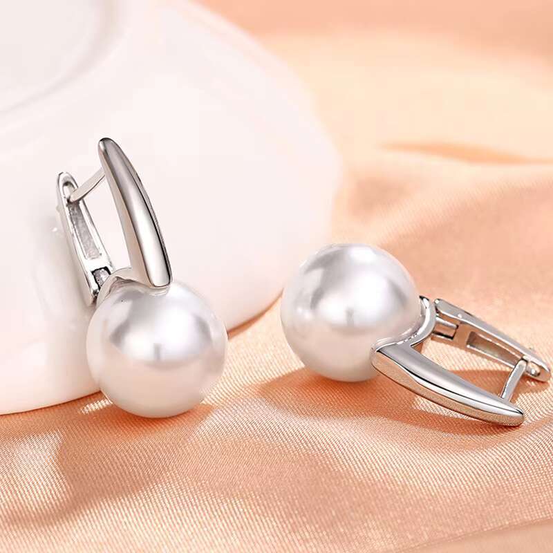 Simple Elegant Simulate Pearl Earrings for Women Metal Silver Color Fashion Versatile Ladys Ear New Fashion Ear Jewelry