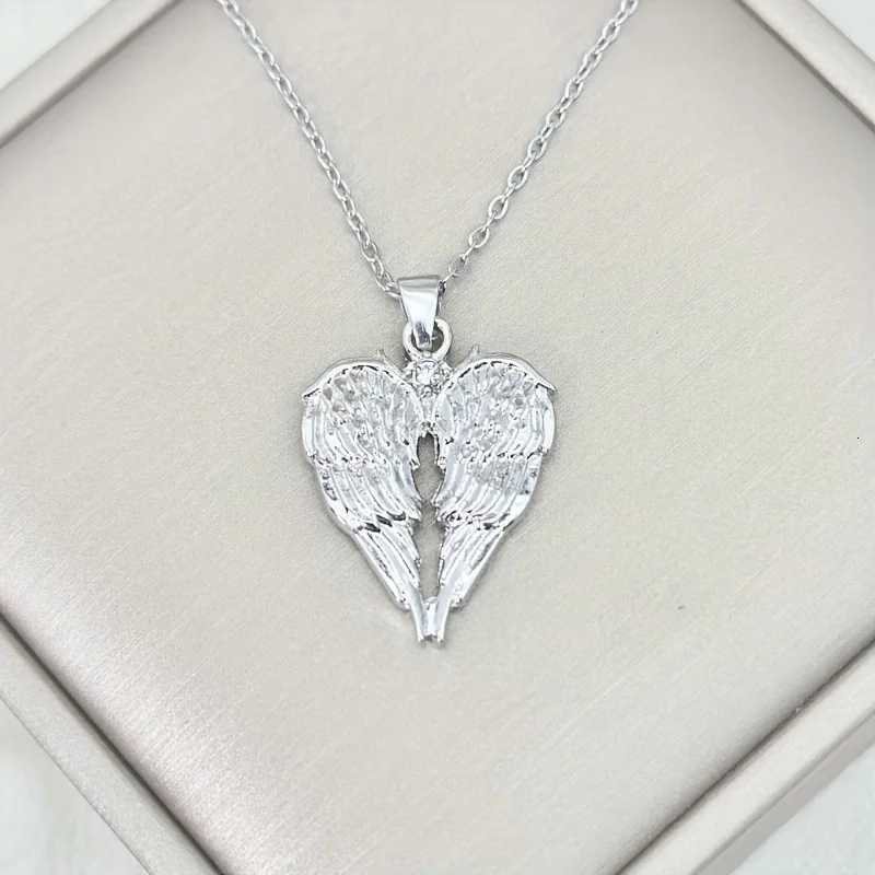 Elegant Angel Wing Shaped Pendant Necklace Exquisite Fashionable Elegant Versatile Banquet Party Daily Wear Jewelry Gift W250712