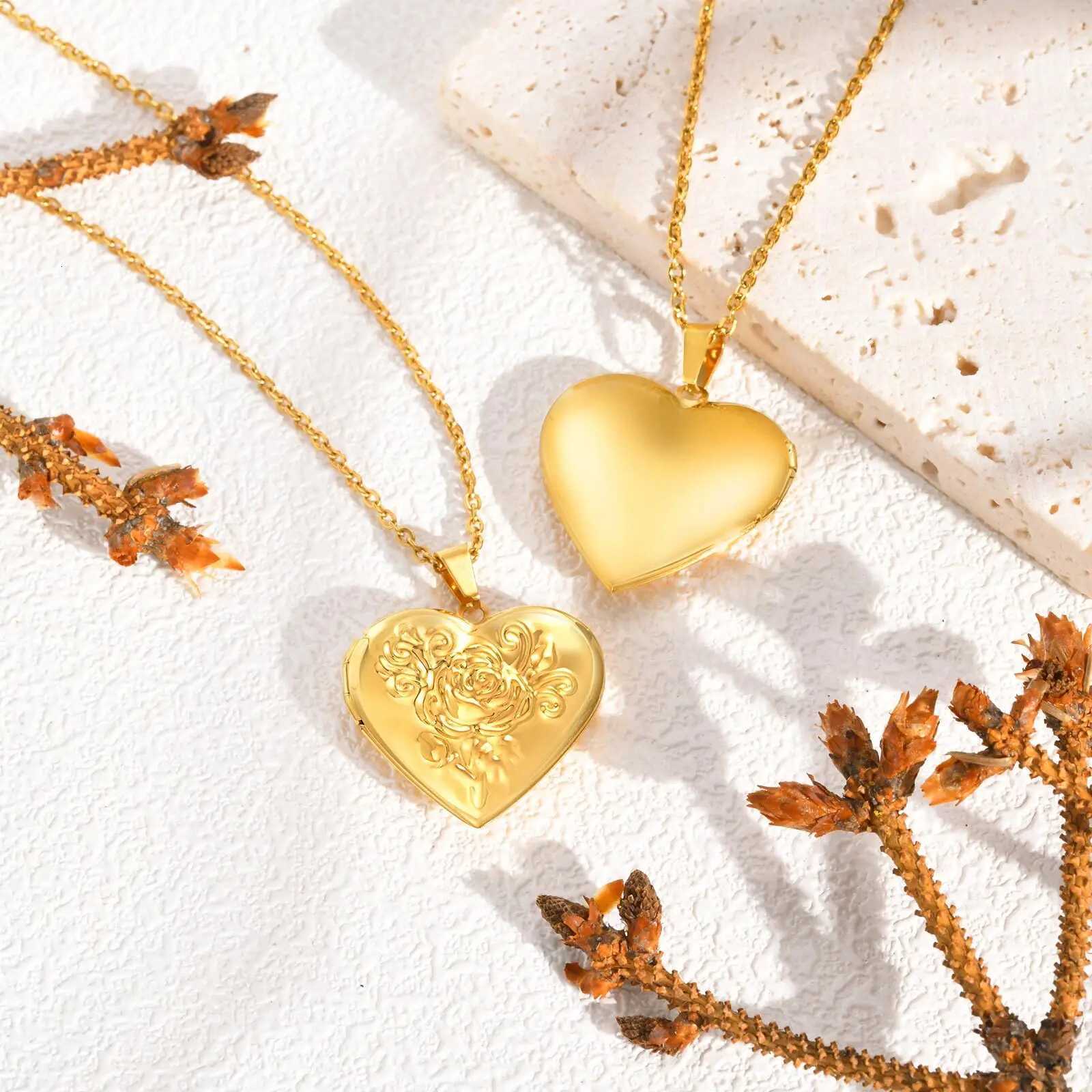 Vnox Stainless Steel Locket Necklace Pendant with Photo Fe Elegant Gold Plated Design Wens Gift W250712