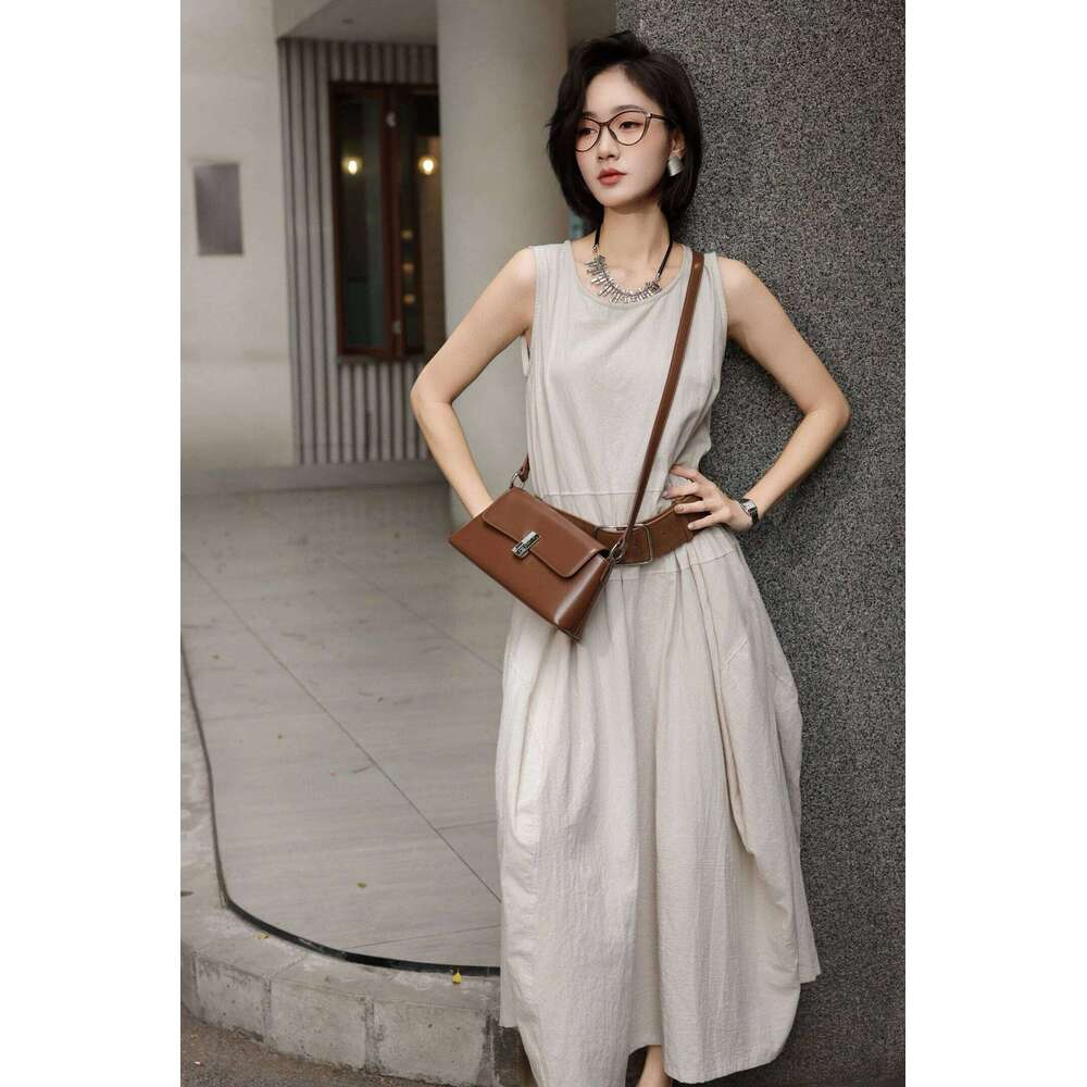 Ladies' Fashionable Retro Leather Buckle Shoulder Crossbody Bag