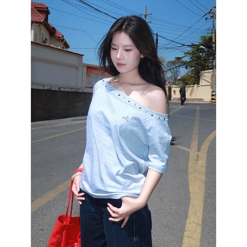 New Women's Top Pure Desire Style Asymmetric Collar Diamond Embroidery Short Sleeve Women's T-shirt Summer Sexy Loose Off Shoulder Top Desig