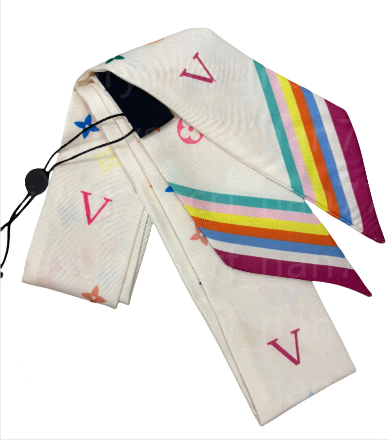 Women luxury designer Scarf fashion brand wrap Head scarfs square silk twill Scarves shawl pleated birthday gift Easy to match Soft Touch size 120-6cm no box