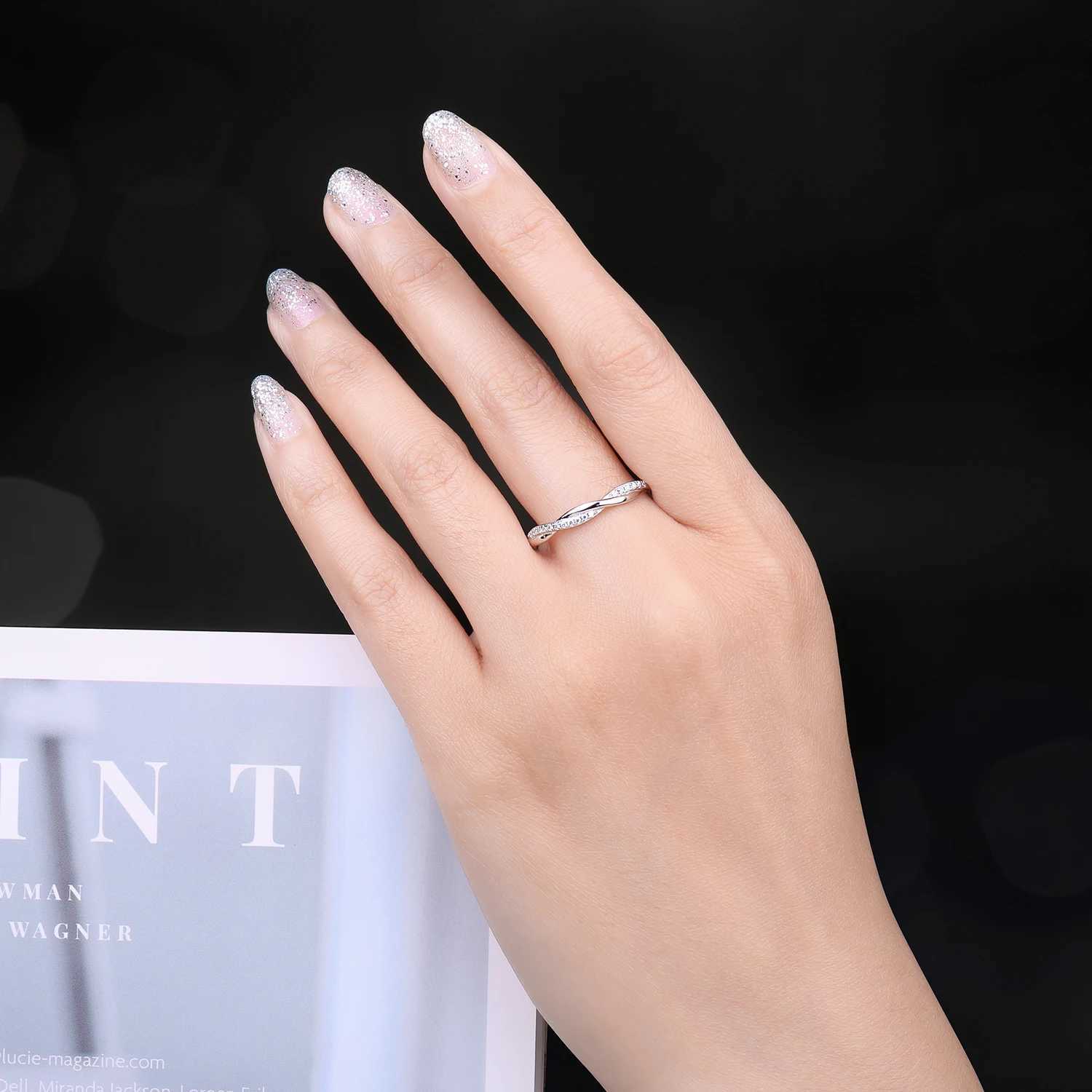 JewelryPalace Moissanite D Color Love Rope Infinity 925 Sterling Silver Stackable Band Ring for Women Yellow Rose Gold Plated y250712