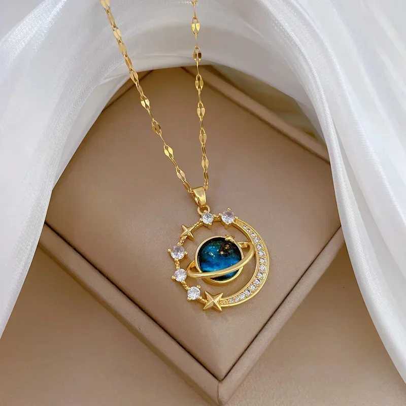 Necklaces for Women Delicate and Beautiful Starry Pendant Necklace with Micro-Inlaid Zirconium Luxury Pendants Pendant W250712