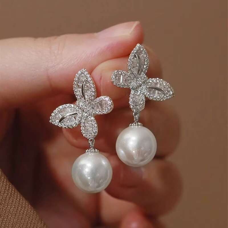 Custom High Quality Butterfly Design Sparkling Zircon Pearl Earrings Women Wedding Silver/Gold Plated CZ Pendant Earrings