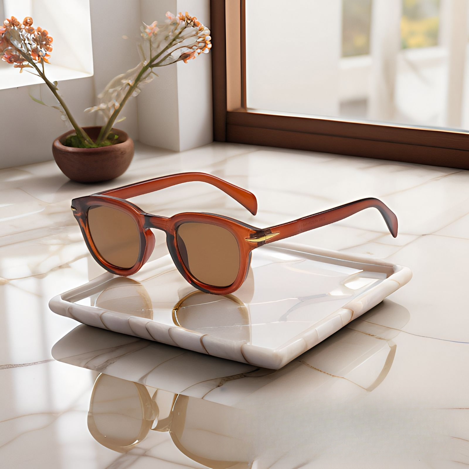 The Designer's Luxurious Glasses With Fashionable Square Frames Are Suitable For Both Men And Women. They Are Classic And Retro Glasses With A Fa